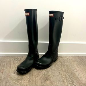 Hunter (includes socks) Women's Original Tall rain boot